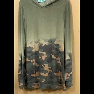 Filly Flair Camo Tunic Length Hooded Top